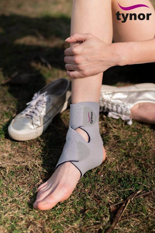 Tynor J-16 Ankle Wrap (Neo)